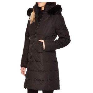 Faux fur trimmed puffer coat